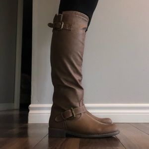 ✨2/$45 Shoe Dazzel Brown boots